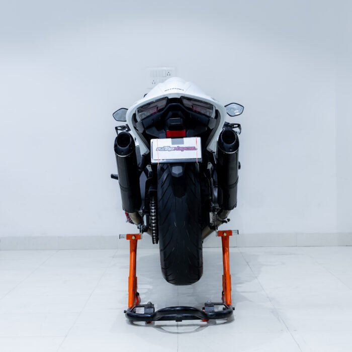 Suzuki Hayabusa Gen 3 - Image 8