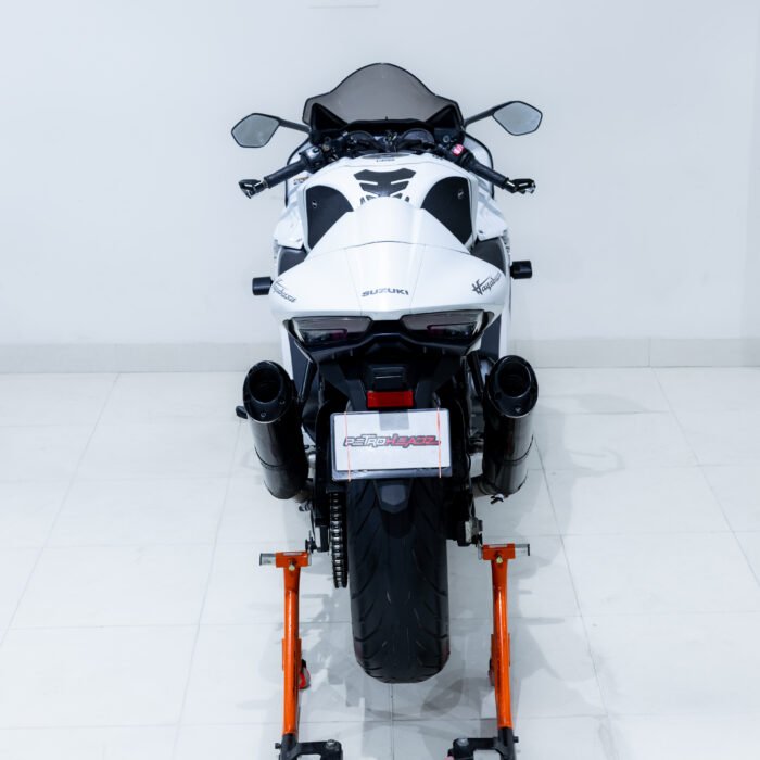 Suzuki Hayabusa Gen 3 - Image 9