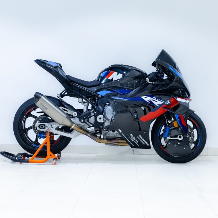 BMW M1000RR COMPETITION - Image 6