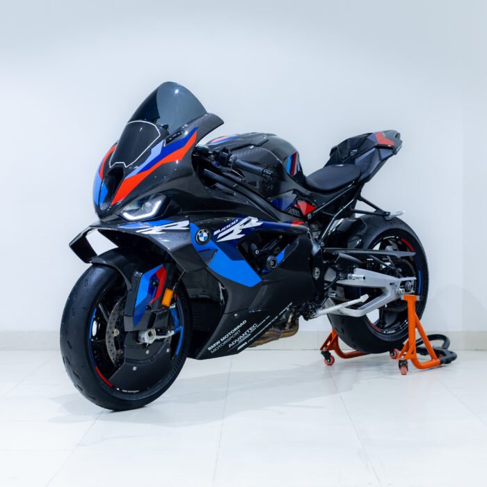 BMW M1000RR COMPETITION - Image 12