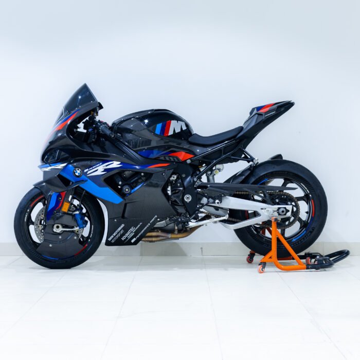 BMW M1000RR COMPETITION - Image 13