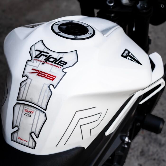 Triumph Street Triple R - Image 8