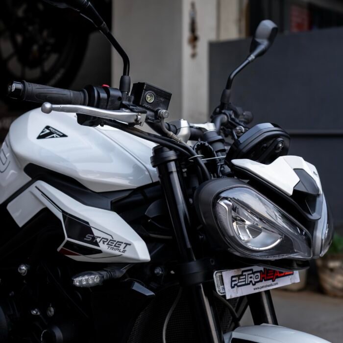 Triumph Street Triple R - Image 18