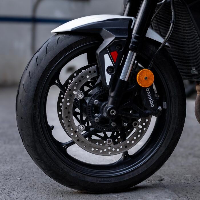 Triumph Street Triple R - Image 22