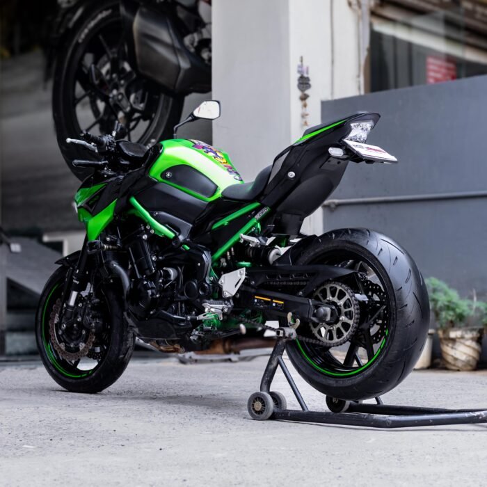 Kawasaki Z900 - Image 3