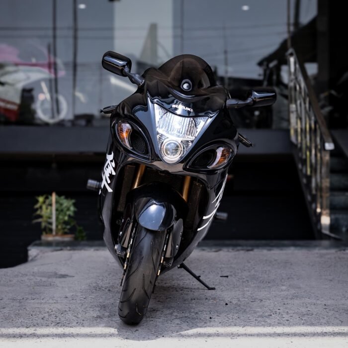 Suzuki Hayabusa GSX 1300 R - Image 16