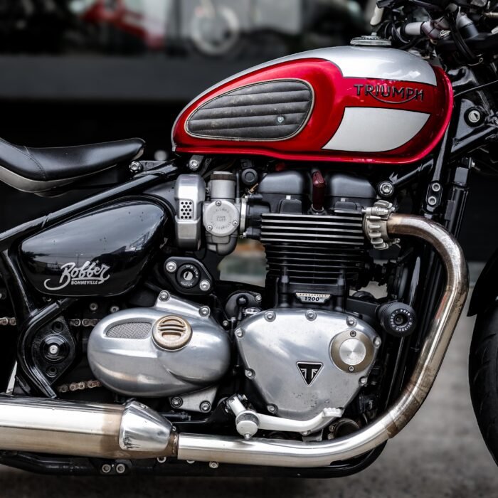 Triumph Bonneville Bobber - Image 16
