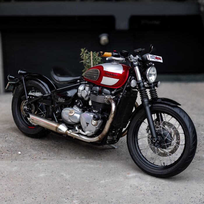 Triumph Bonneville Bobber - Image 13
