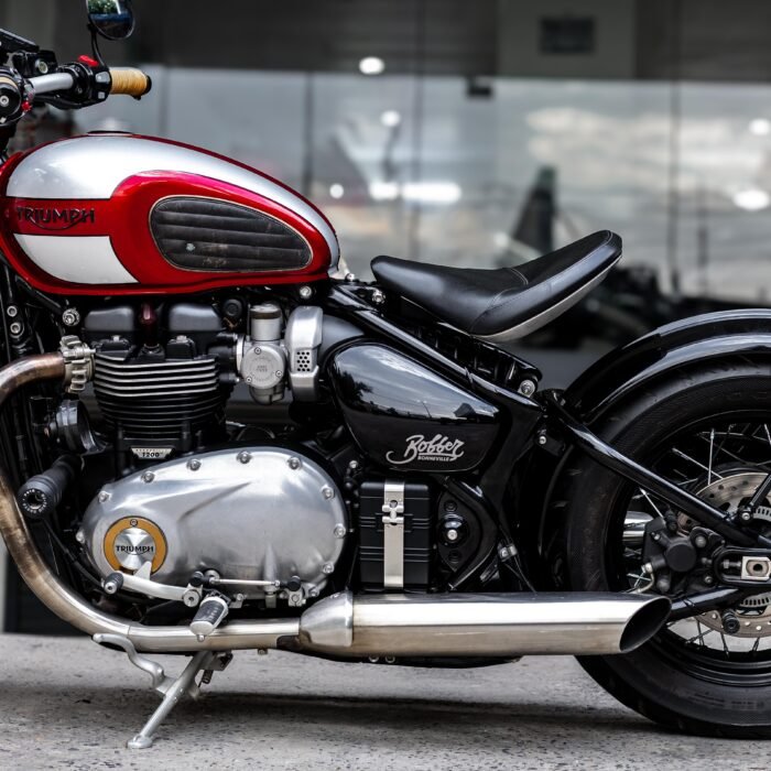 Triumph Bonneville Bobber - Image 6