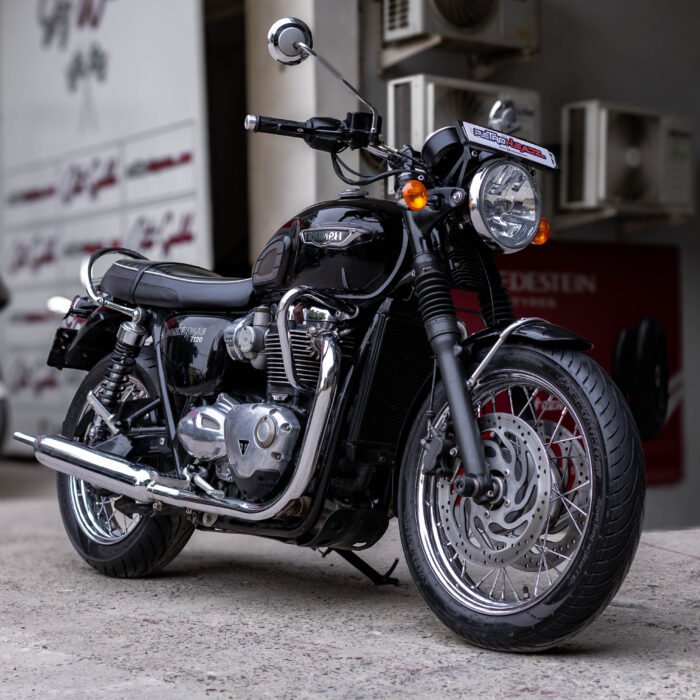 Triumph Bonneville T120 - Image 20
