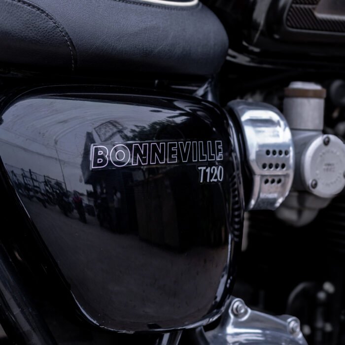 Triumph Bonneville T120 - Image 15