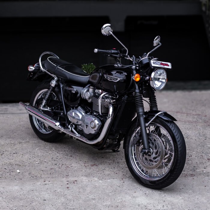 Triumph Bonneville T120 - Image 7