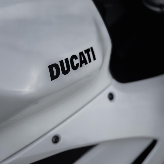 Ducati Panigale V2 - Image 7