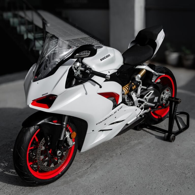 Ducati Panigale V2