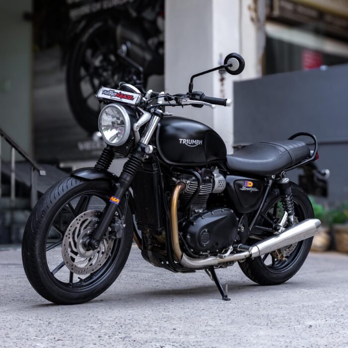 Triumph Street Twin 900 - Image 24