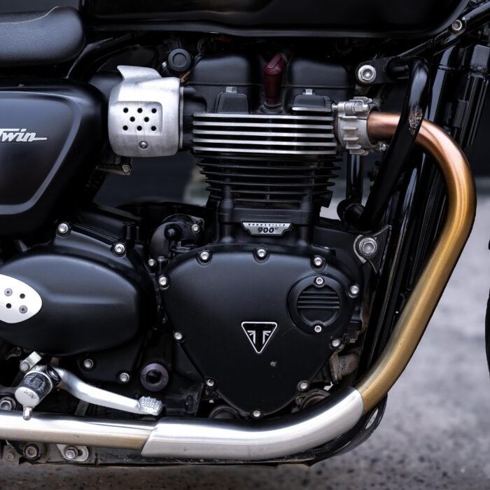 Triumph Street Twin 900 - Image 12