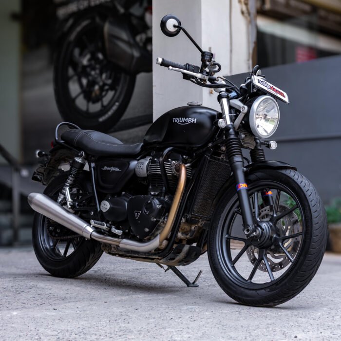 Triumph Street Twin 900 - Image 6