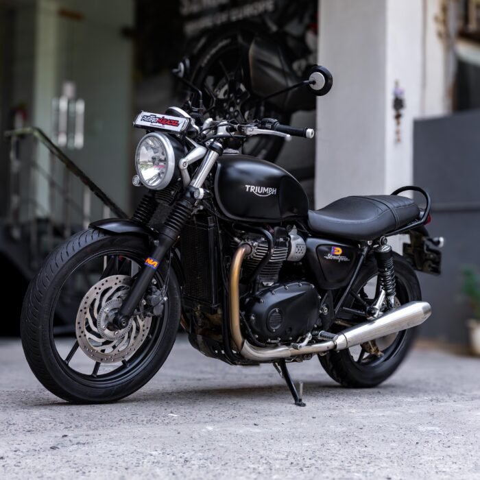 Triumph Street Twin 900 - Image 4