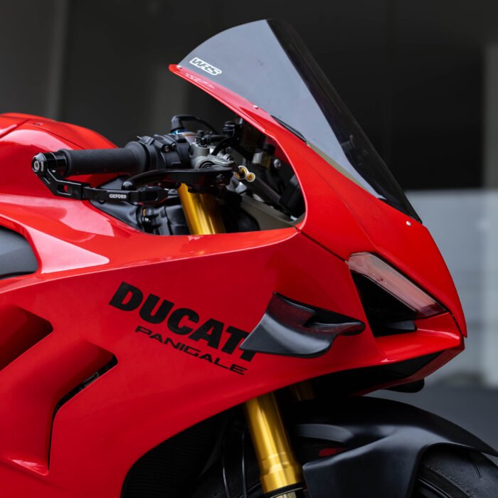 Ducati Panigale V4S by Petroheadz