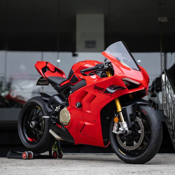 Ducati Panigale V4S - Image 20