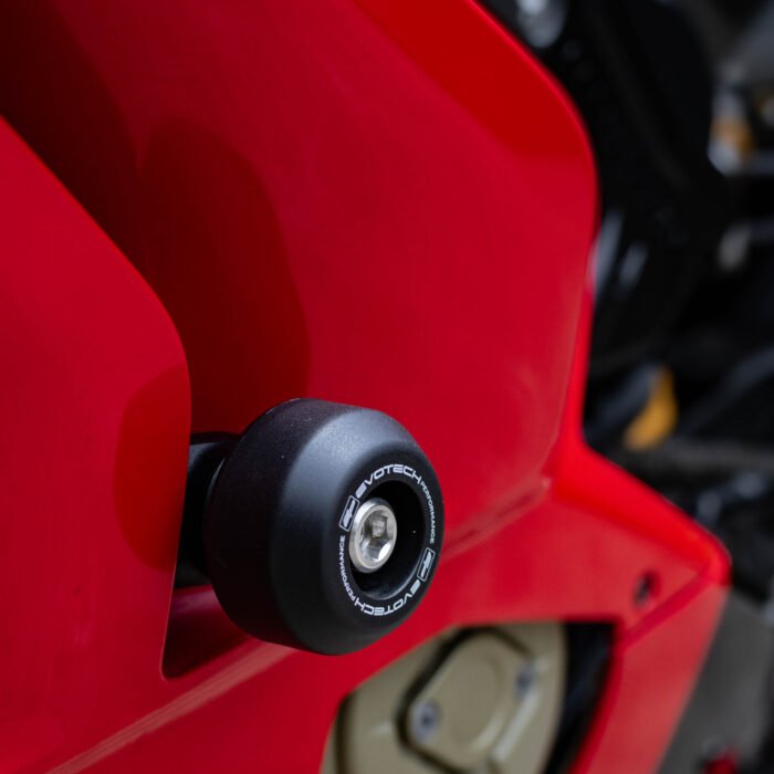 Ducati Panigale V4S - Image 34