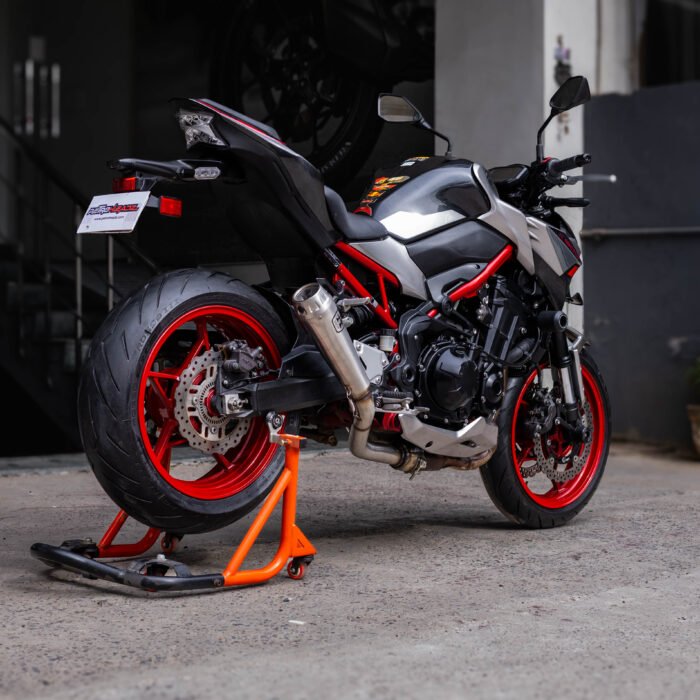 Kawasaki Z900 - Image 27