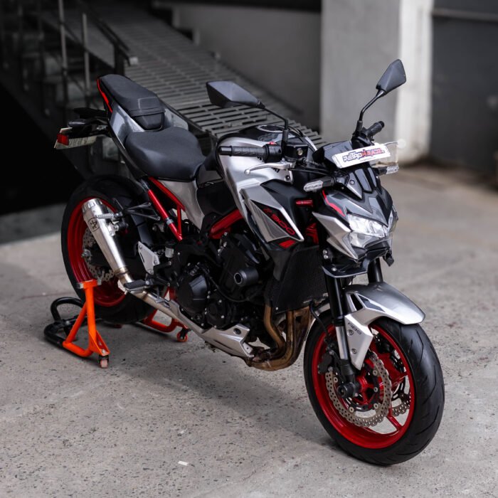 Kawasaki Z900 - Image 12
